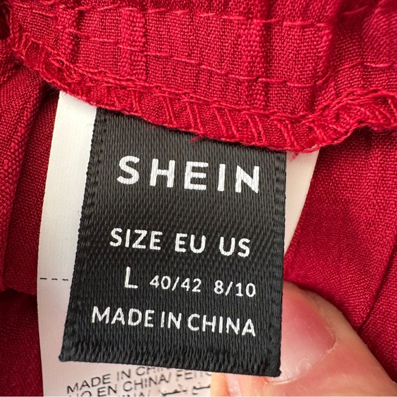 SHEIN Bundle of 2  Wide Pull On Pants. Red and Black Floral. EUC. Large - Picture 4 of 16